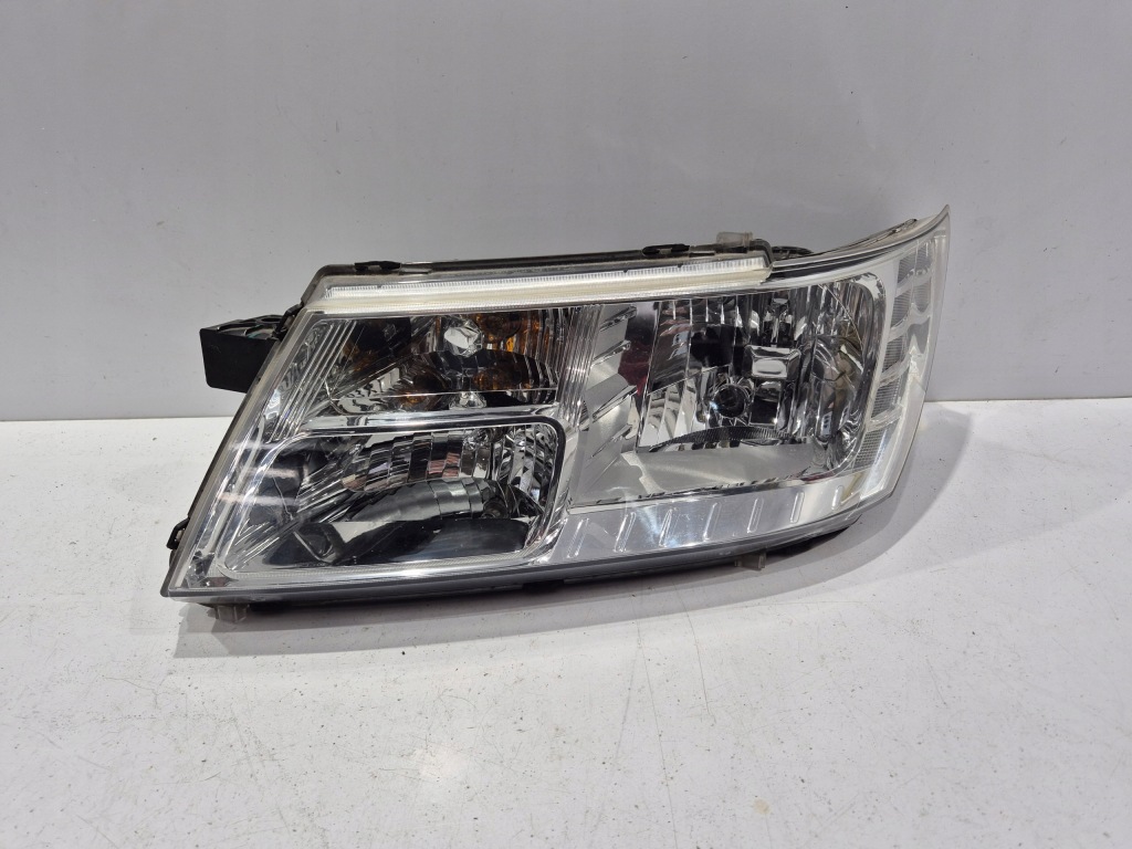 Купить Фара лампа левая dodge journey fiat freemont 05067788ac lhd10008