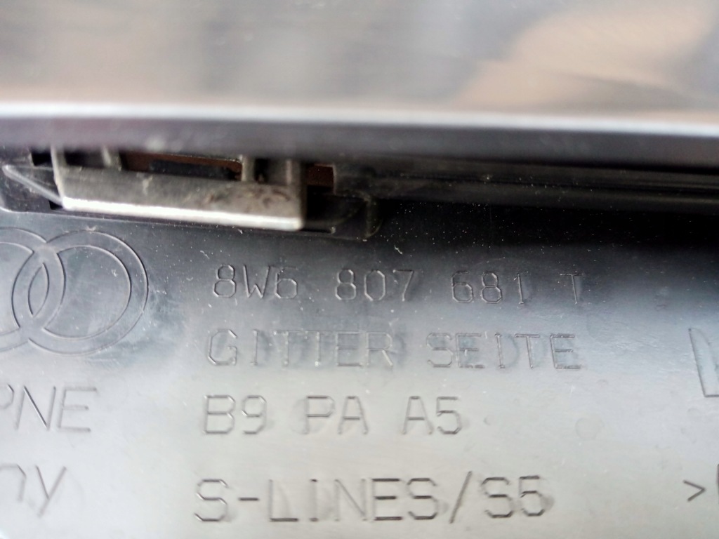 Купить Audi a5 рестайлинг  s-line правый  левая решётка бампера перед