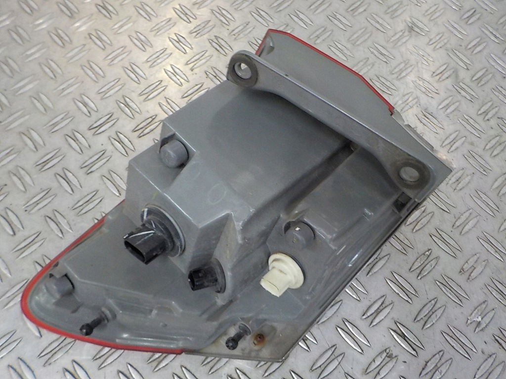 фото №5, Grand cherokee wk2 лампа задня права