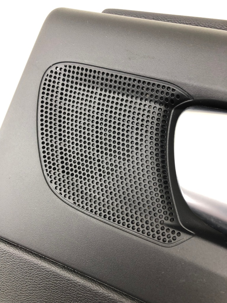 фото №11, Volvo xc40 правый обшивка задних дверь обивка 31407710