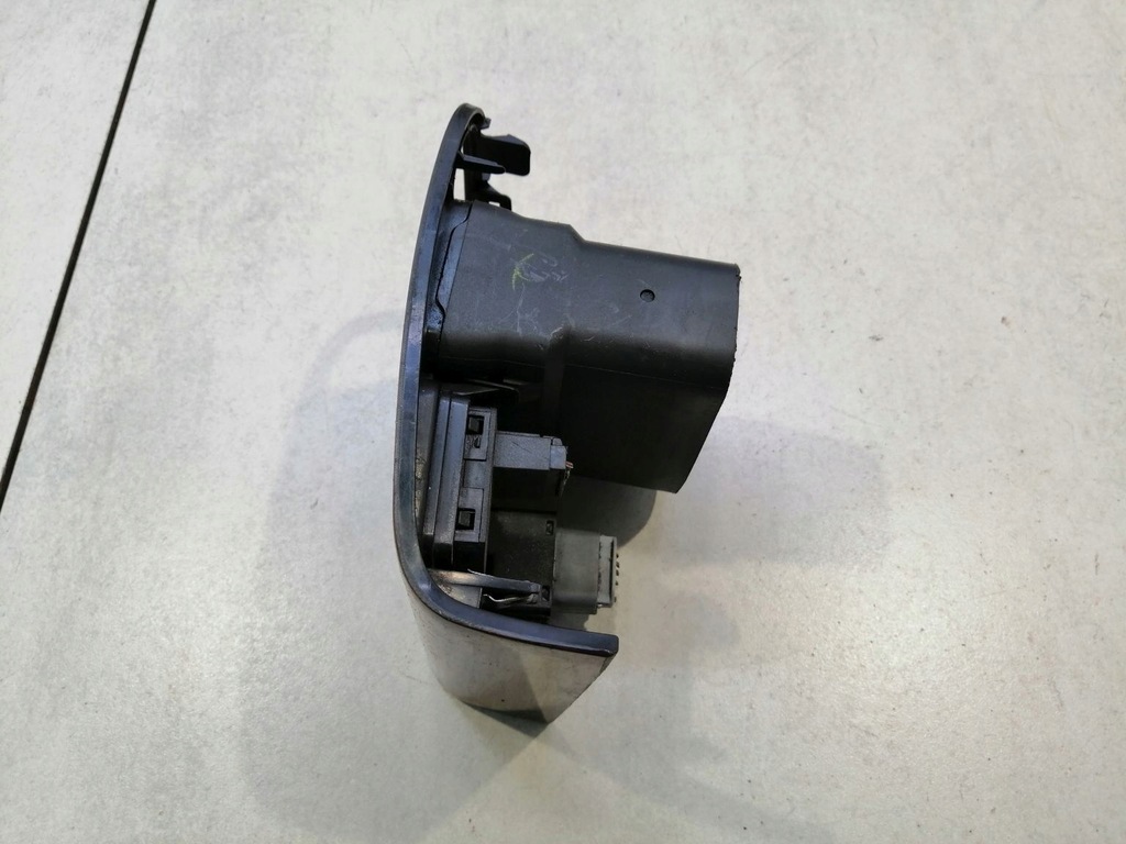 фото №9, Решётка обдув toyota оригинальный номер 5568605030