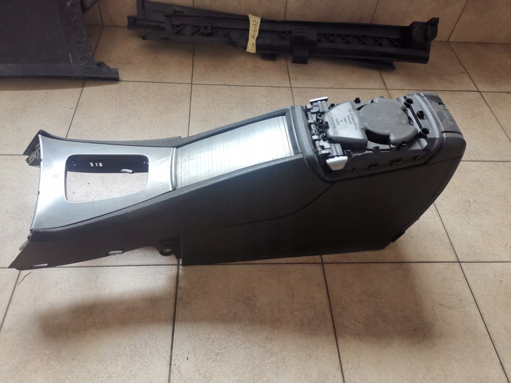 фото №1, Volvo s60 i lift подлокотник крышка шторка туннель