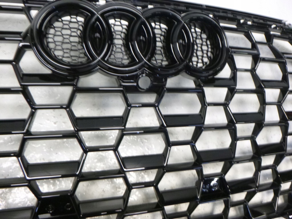 Audi rs q3 rsq3 решётка радиатора решётка  радиатора чёрный камера новый оригинал Оригинал