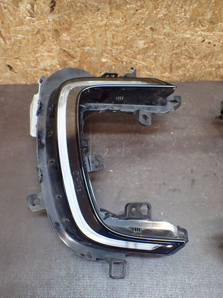 фото №1, Противотуманная фара drl правый vw e-up e up lift led eup