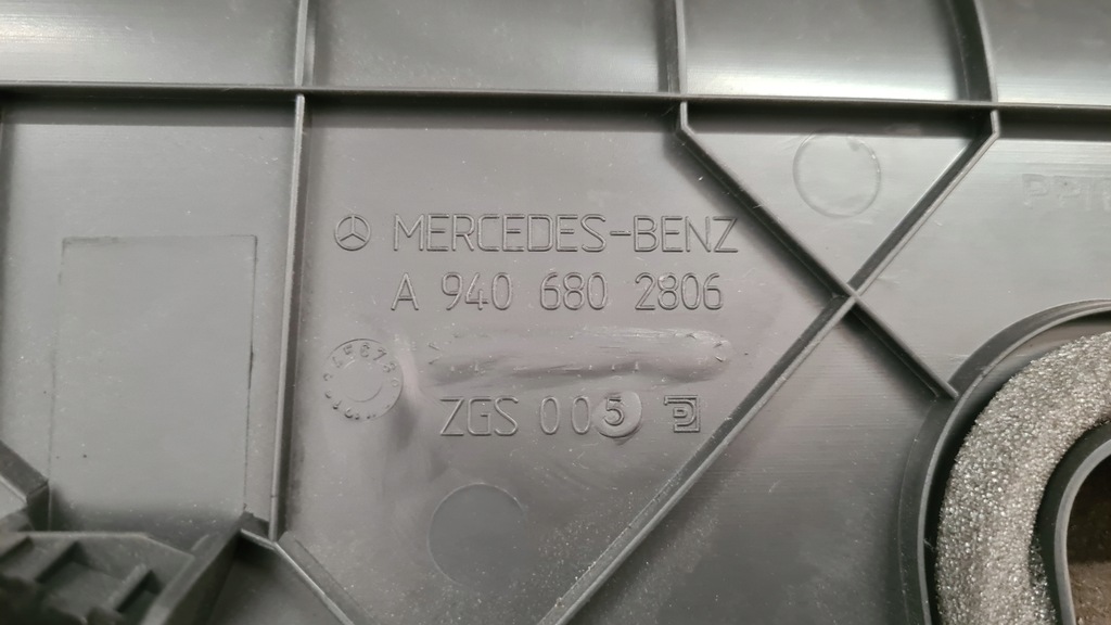 фото №5, Mercedes atego корпус панелі консолі оббивка