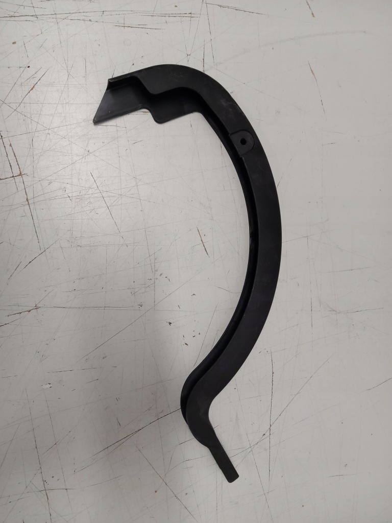 фото №1, Toyota camry оригинальный номер 64571-33070 защита петля багажника оригинал