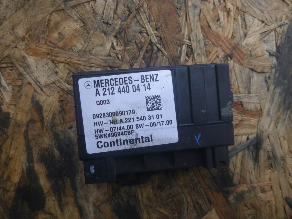 фото №1, Mercedes w207 модуль насоса топлива a2124400414