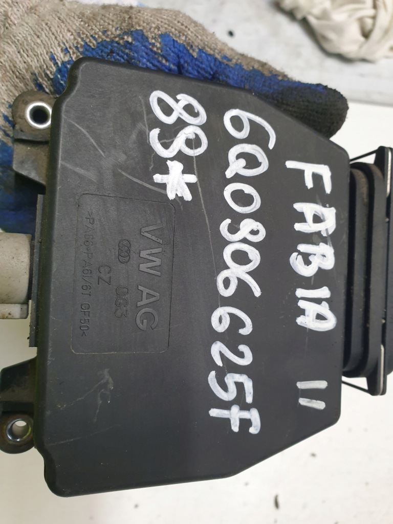 фото №4, Клапан магнитный skoda fabia ii 6q0906625f