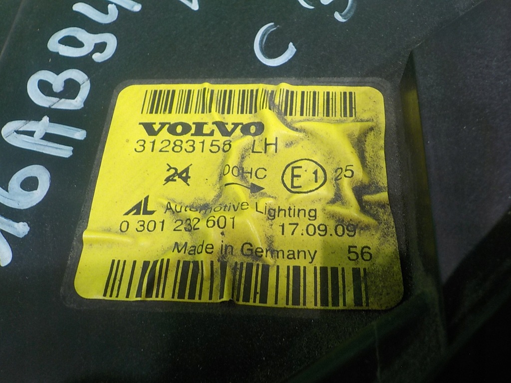 фото №7, Volvo c30 2.0 d 07r 2d лампа ліва перед 31283158