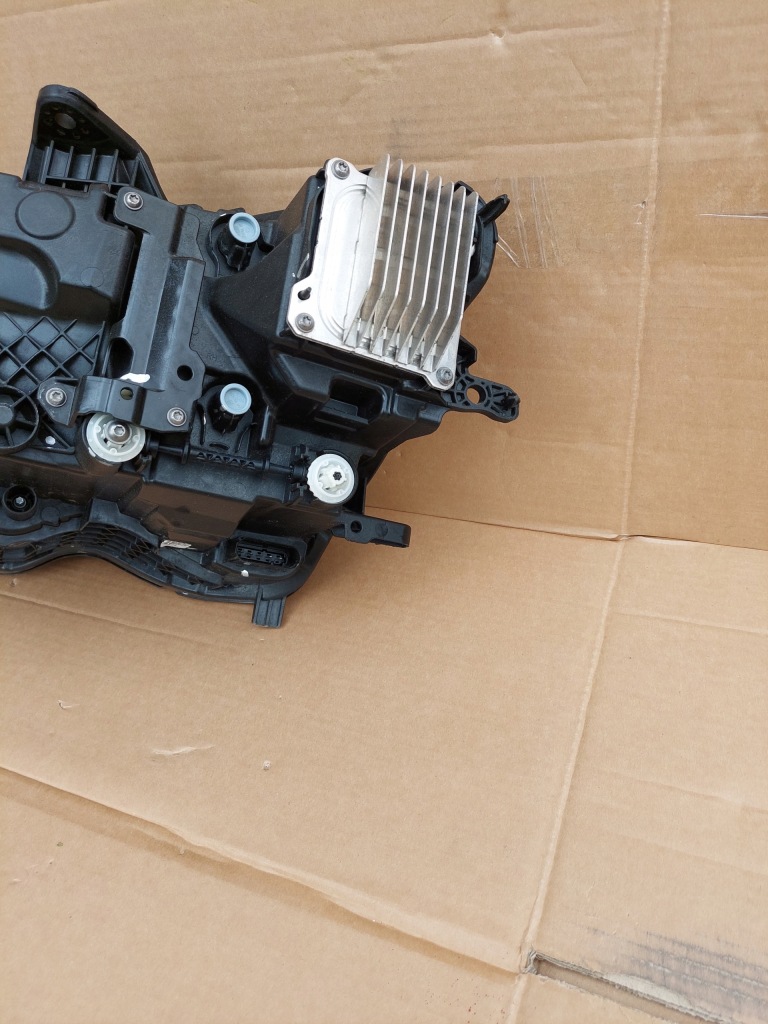 фото №7, Volvo xc60 ii 17r full led. лампа права перед