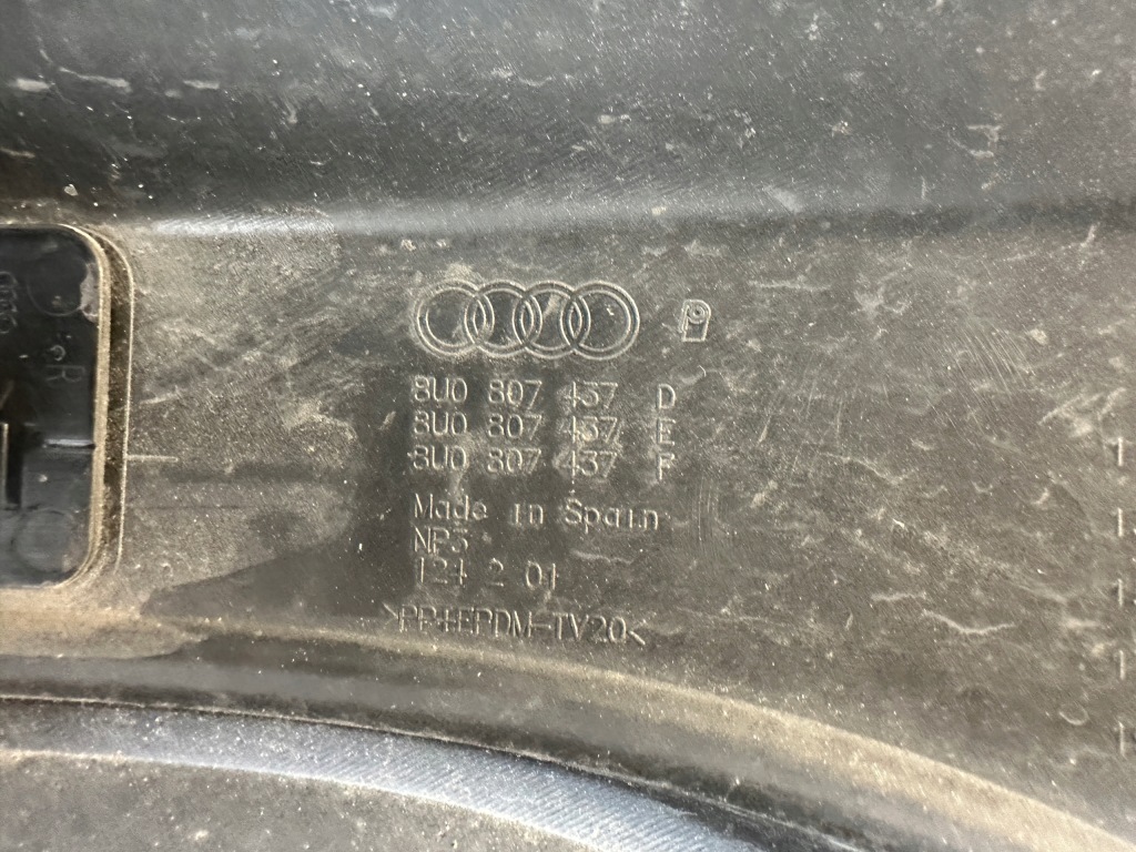 Бампер передній перед audi q3 8u0 s-line lift 14-18 8u0807437d Оригінал