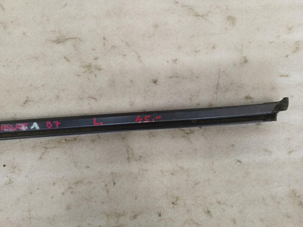 фото №10, Vw passat b7 прокладка zgarnijąca скло лівий перед 3aa837471a