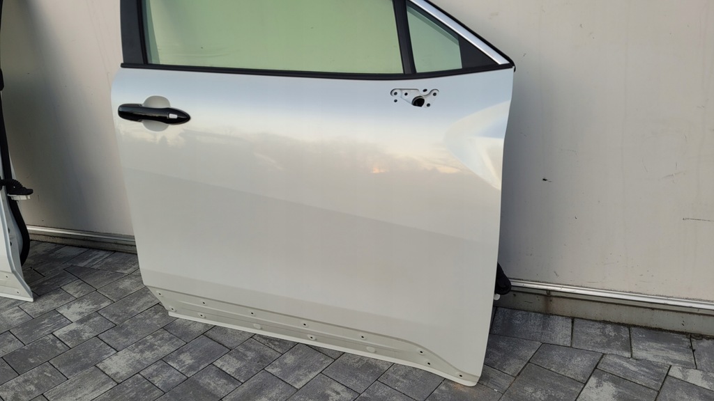 фото №7, Toyota corolla cross дверь передние правое перед цвет 089 демонтаж