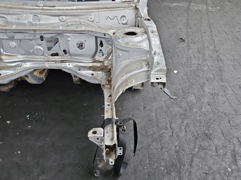 Лонжерон ліва підкрилок чверть mercedes w176 12-18 Оригінал