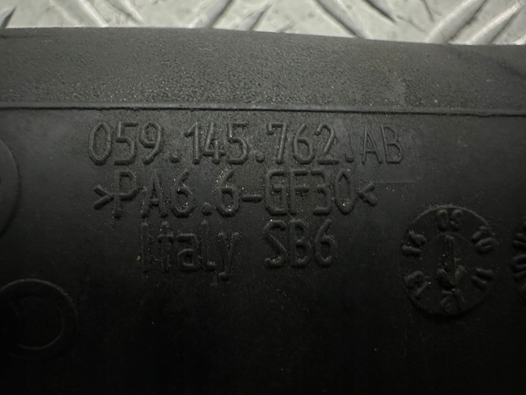 фото №2, Porsche macan 95b 3.0 tdi труба шланг воздуха 059145762ab