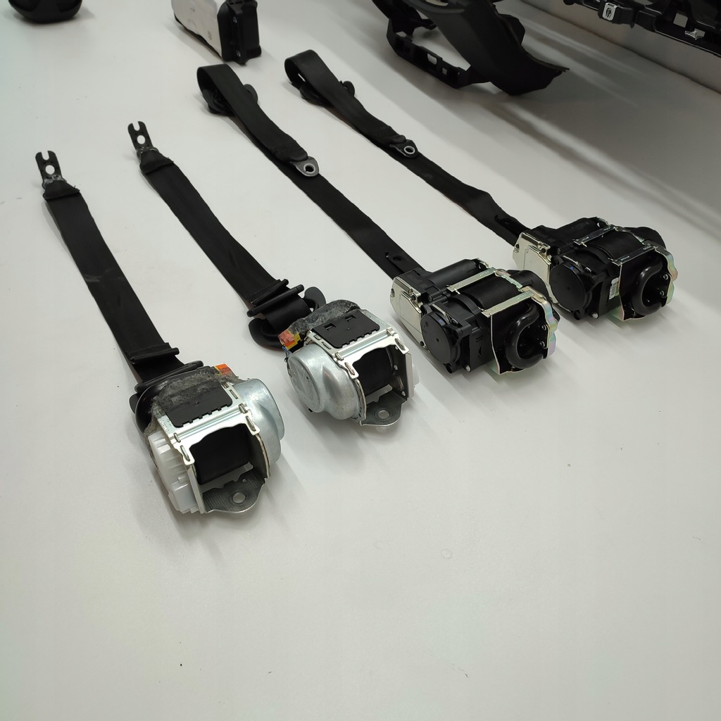 фото №7, Audi q7 4m приборная панель консоль подушка безопасности подушки безопасности ремни