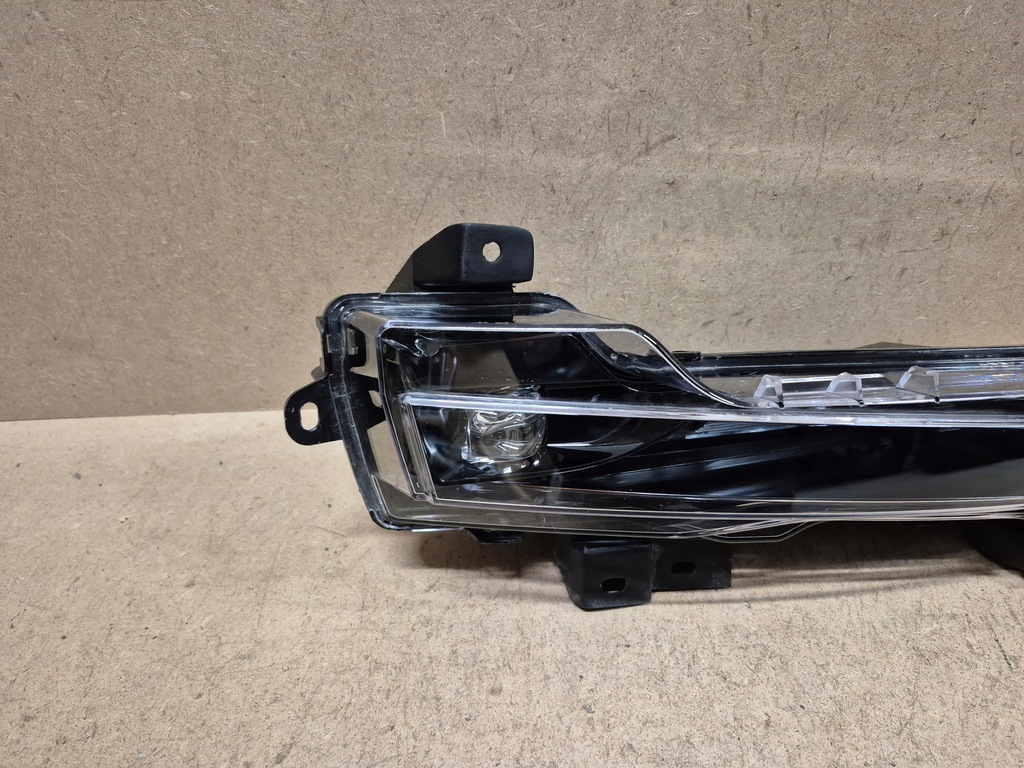 фото №3, Tesla 3y lift противотуманная фара led drl правый 142479800a