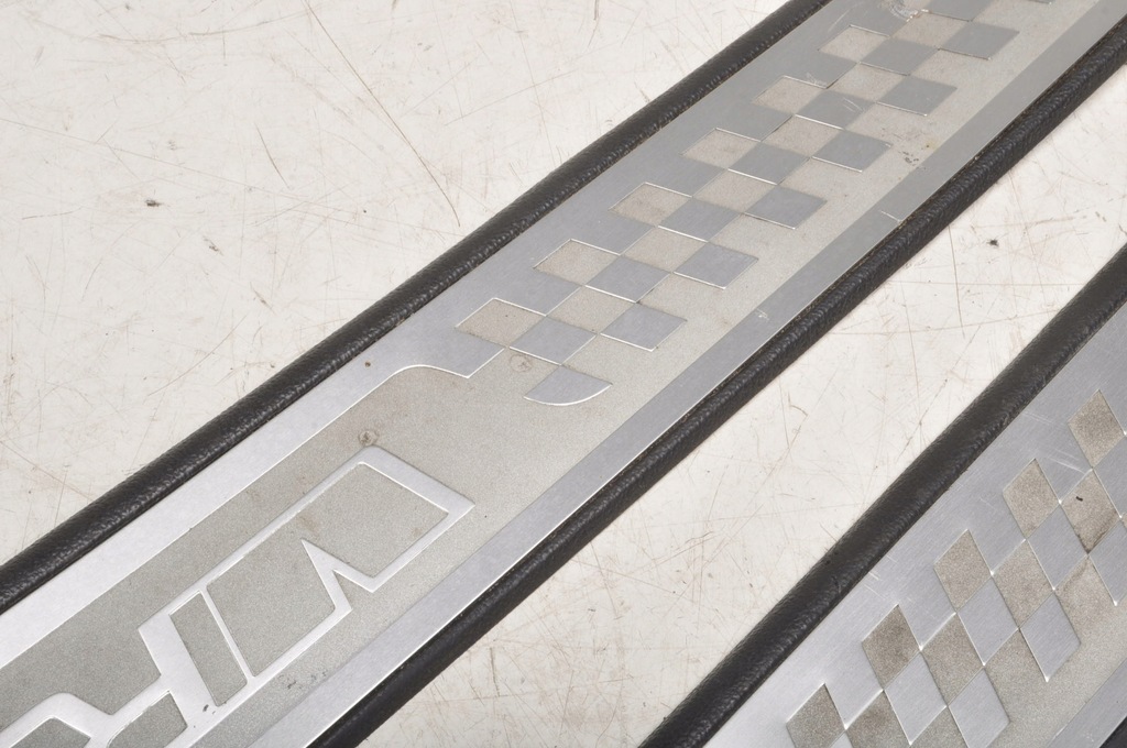 фото №5, Skoda fabia ii молдинг накладка порог комплект vrs