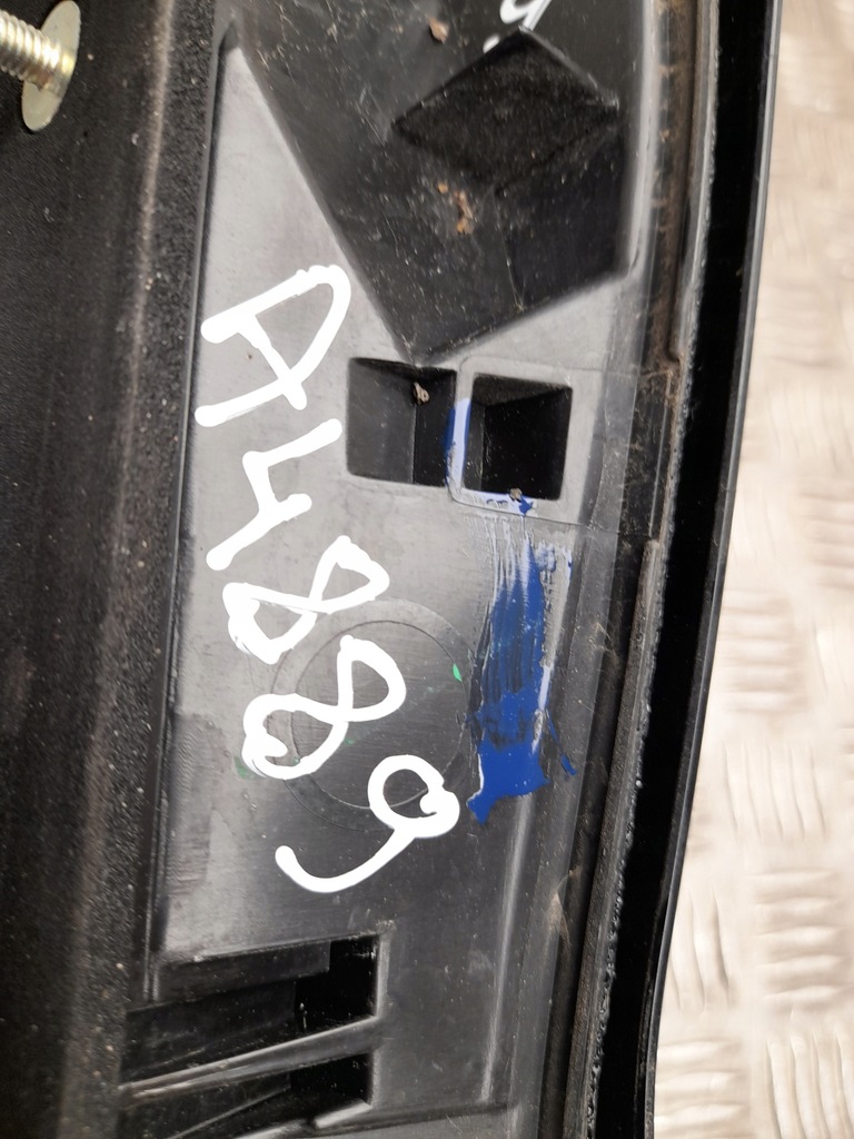 фото №8, Лампа левый задняя w крышка yaris cross 21-