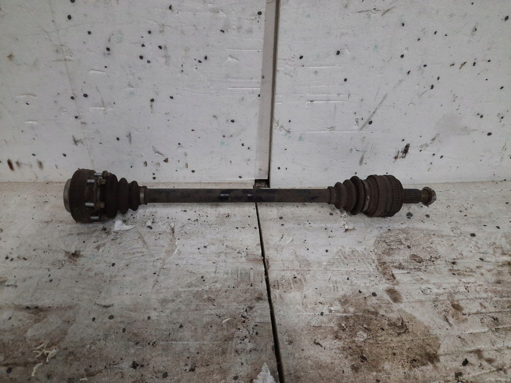 фото №1, Привідний вал права bmw 1 e87 1.6