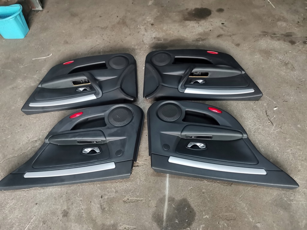 фото №1, Обшивка двері правий перед renault laguna iii hb шкіра