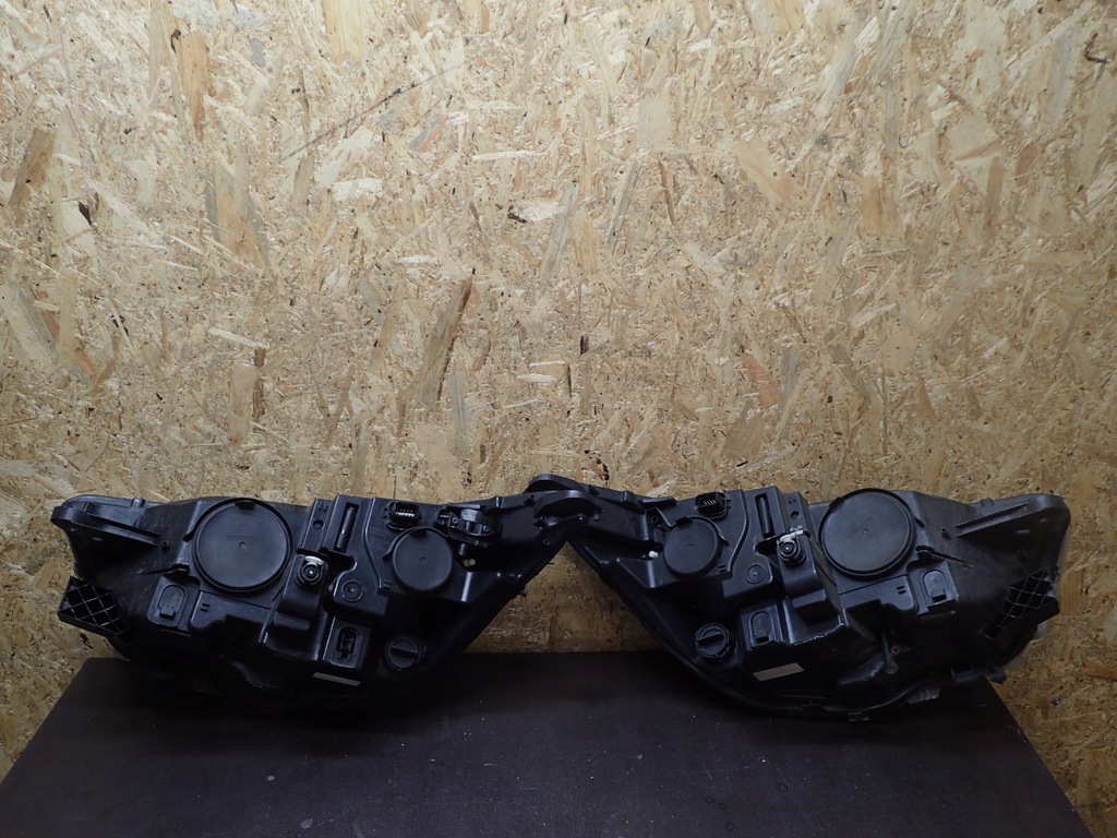 фото №15, Лампа лампи перед citroen c4 ii 2 10-