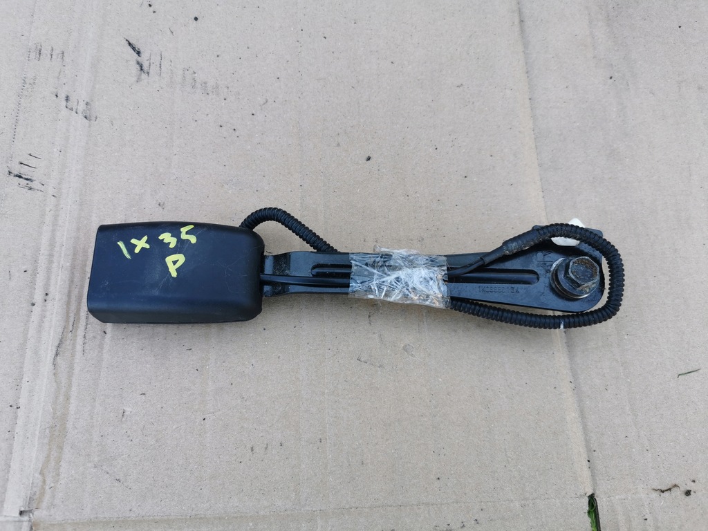 фото №1, Hyundai ix35 кліпса замок вставка поперечина права правий перед