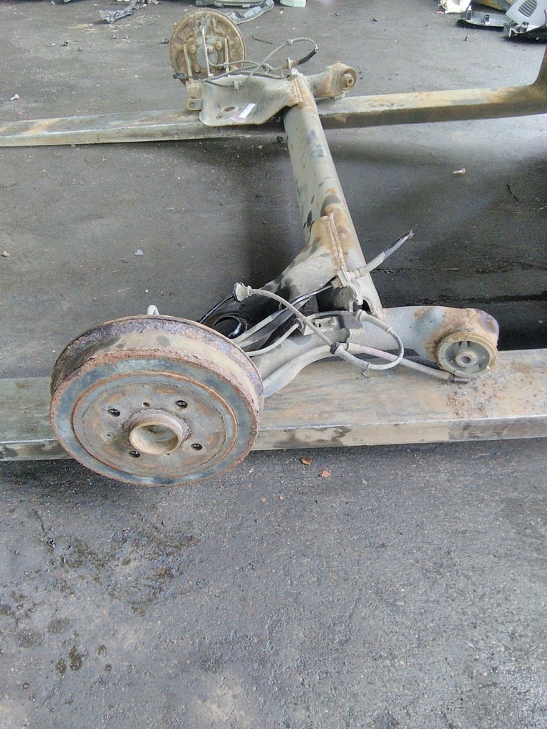 фото №4, Toyota aygo i oś балка подвеска задняя