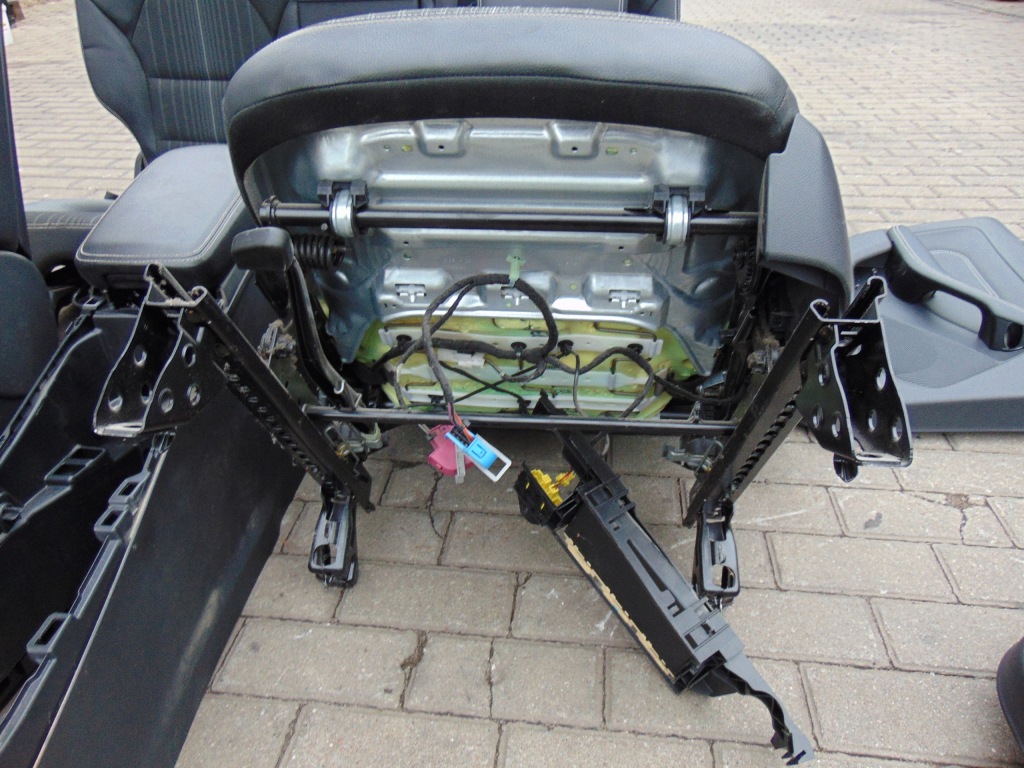 фото №10, Сиденья заднее сиденье обшивки подлокотник комплект mercedes b klasa w246 europa