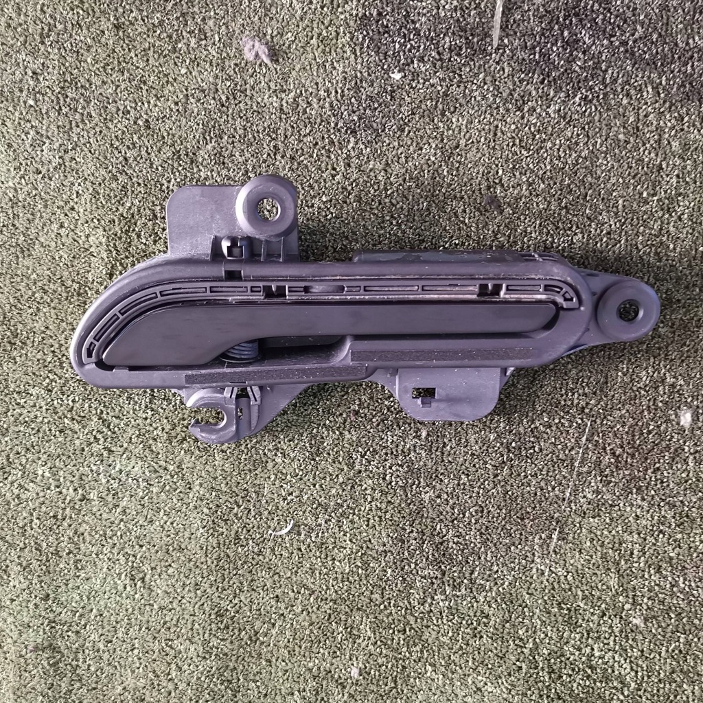 Купить Tesla model y ручка наружная дверь левый перед 1528114-00-d