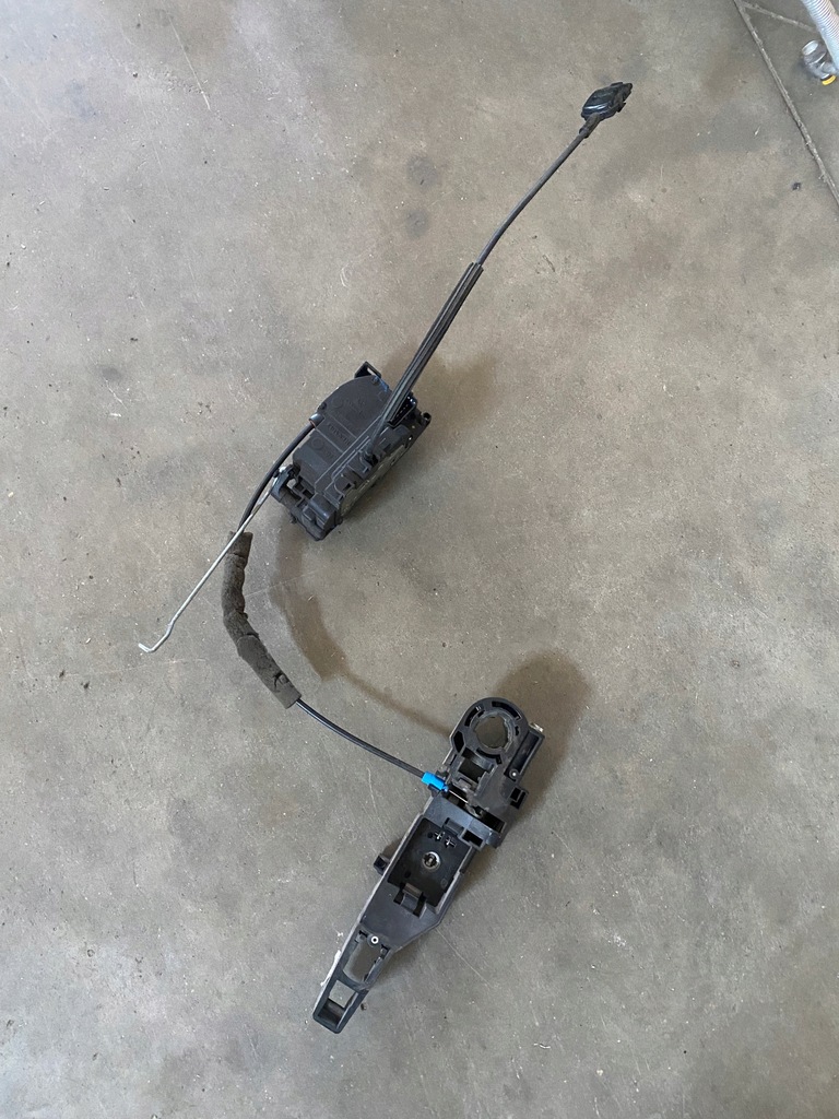 фото №1, Замок дверь левый задняя renault kangoo 2 ii 8-13 6pin