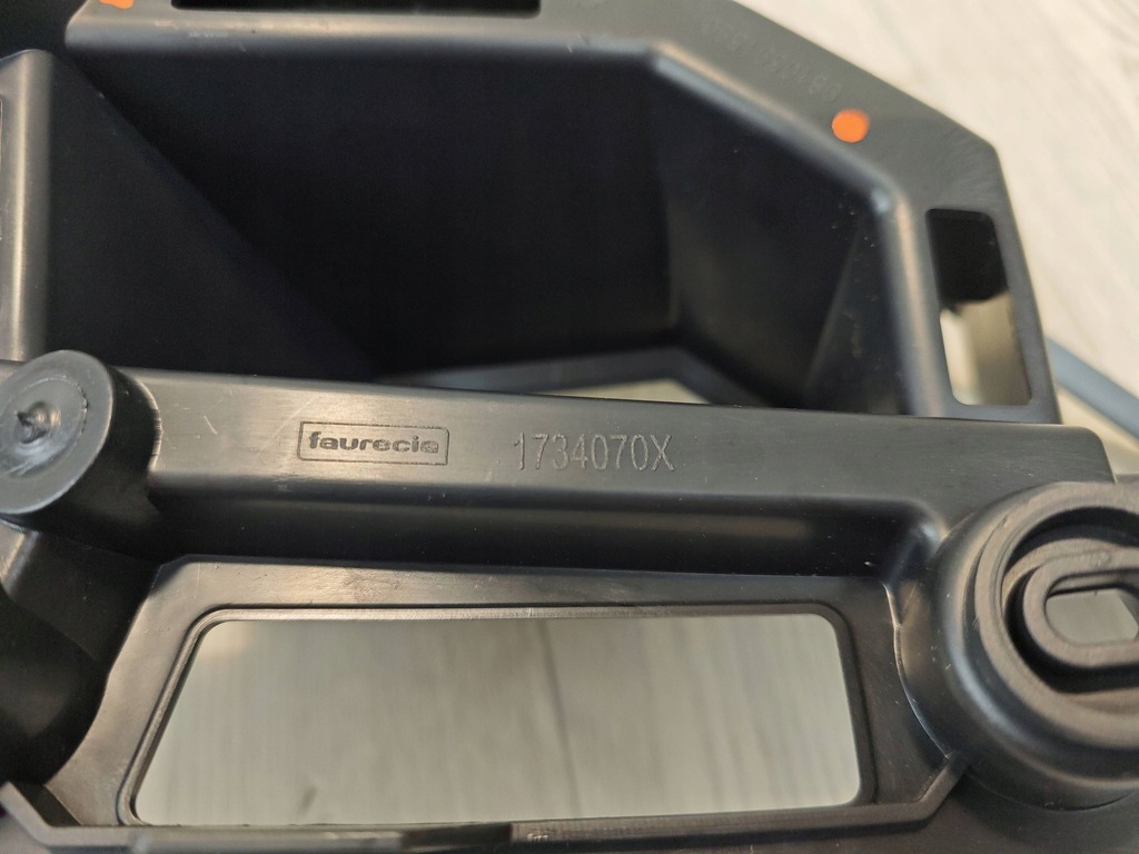 фото №7, Peugeot 3008 напрямна бампера лівий задня 9810591580