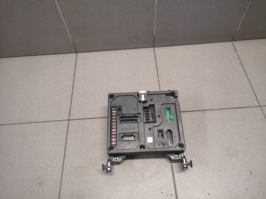 фото №1, Коробка предохранителей vw sharan 7m0962258f