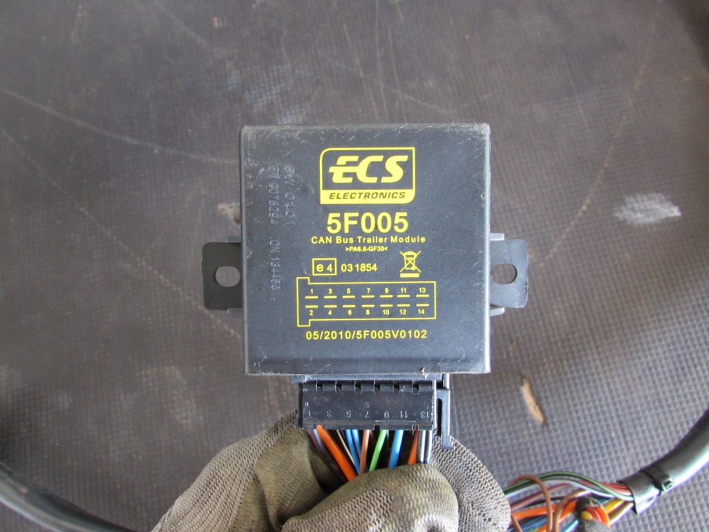 фото №9, Hak задня volkswagen golf vi 08-12r.