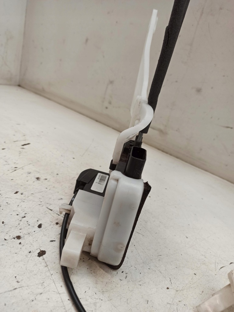 фото №7, Hyundai ix35 2013 замок дверь левый задняя ручка новый