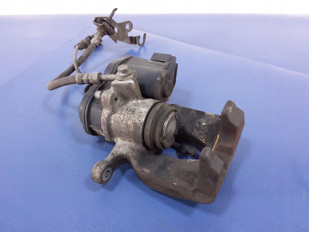 фото №4, Audi a5 8w 3.0tdi quattro 272km суппорт задняя правый