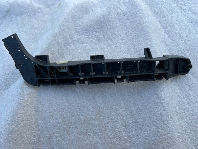 фото №1, Honda civic viii ufo напрямна бампера лівий задня