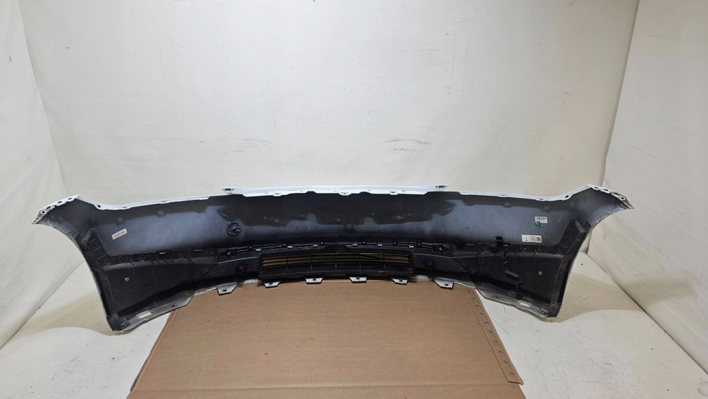 Бампер перед передний tesla model 3 рестайлинг  1781365-11-b Оригинал