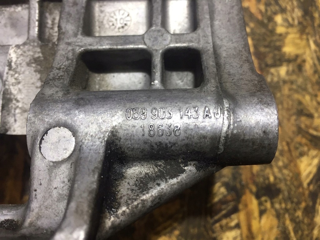 фото №7, Audi a8 d4 3.0 tdi кронштейн генератора 059903143aj