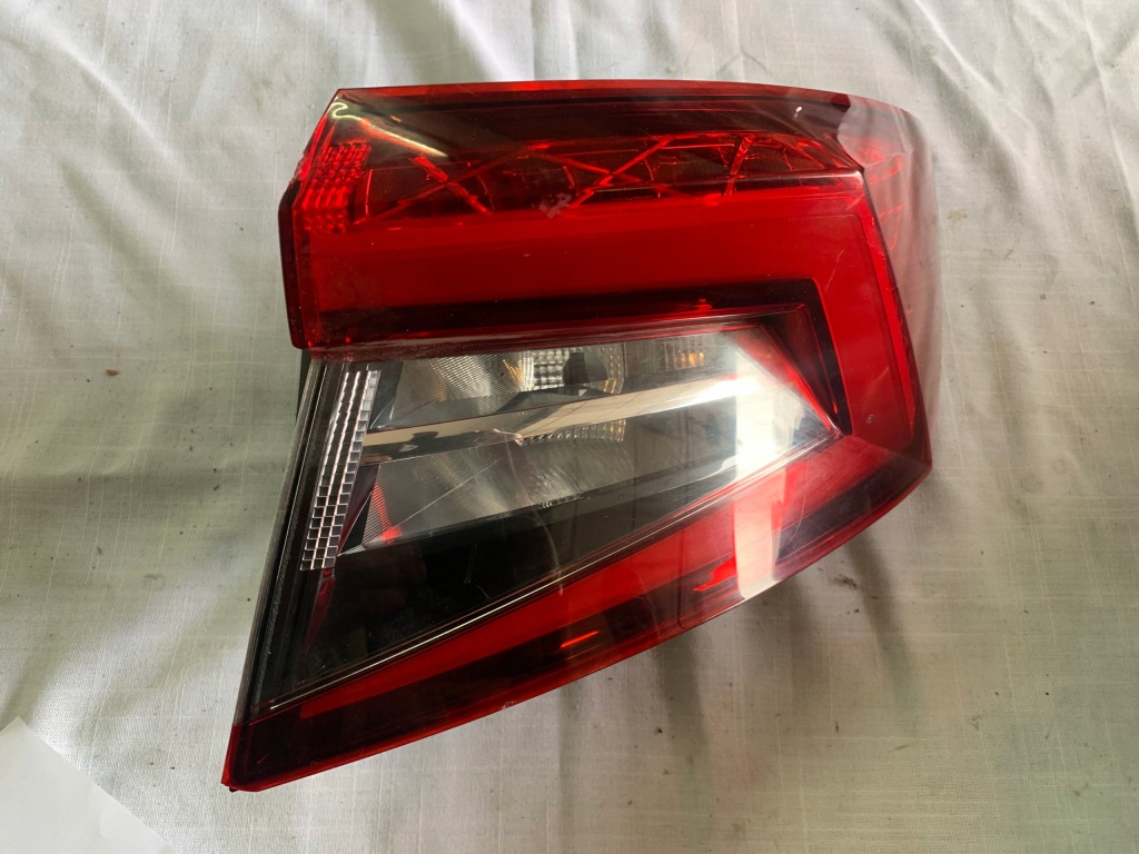 фото №1, Лампа задняя led skoda karoq