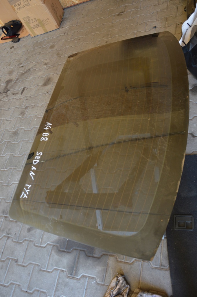 фото №1, Audi a4 b8 sedan стекло задняя