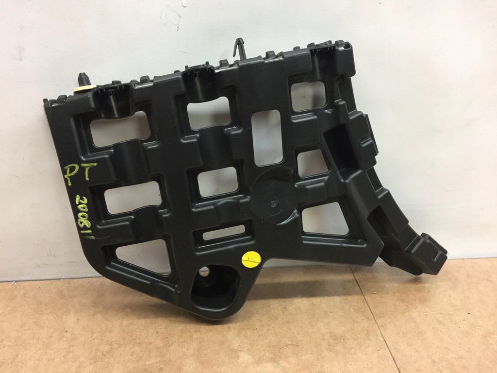 фото №1, Peugeot 2008 ii направляющая бампера правый задний