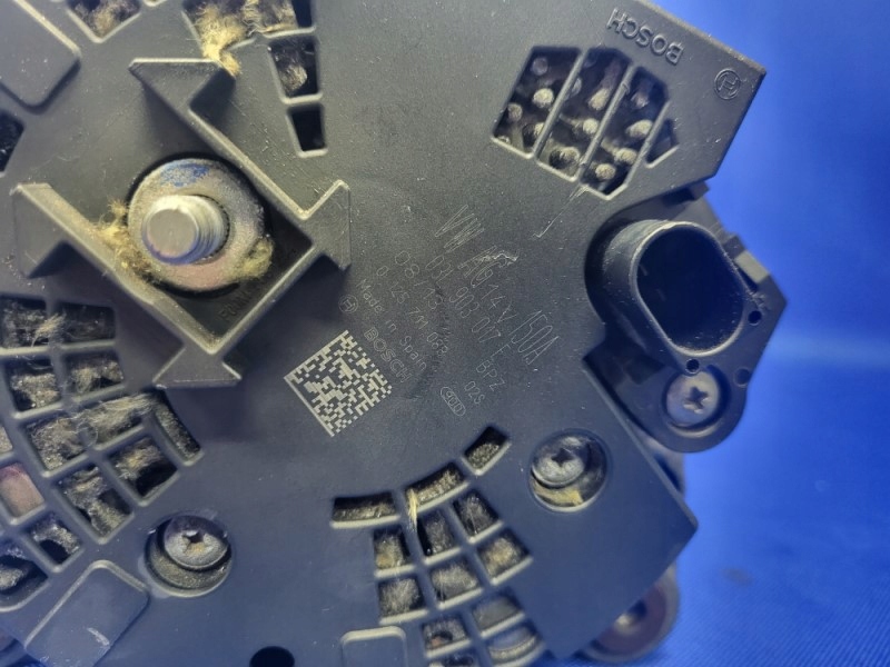 Генератор audi a4 b8 2.0 tdi Оригінал