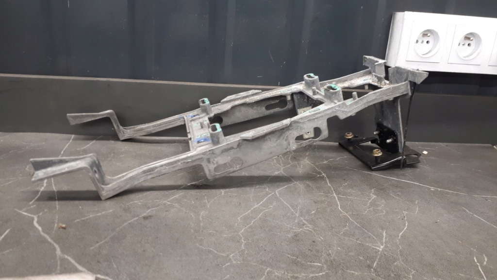 фото №1, 2w93-f045a52-ag основа домкрата автоматична коробка передач jaguar s type lift