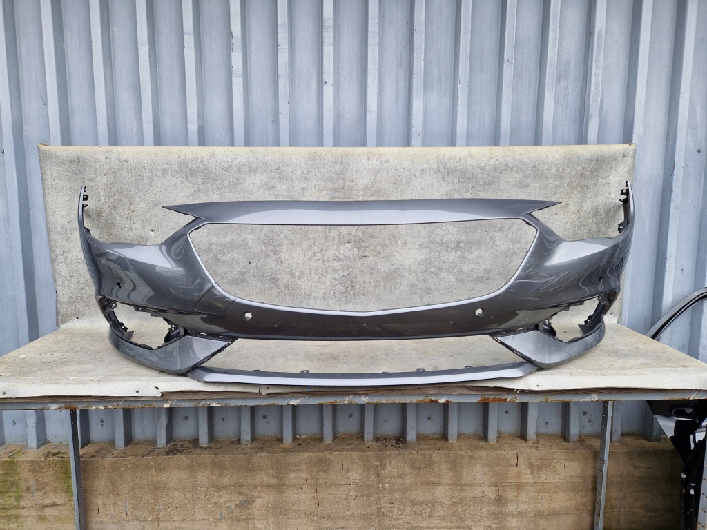 Купити Opel insignia b 2 2017- бампер перед передній 13491135