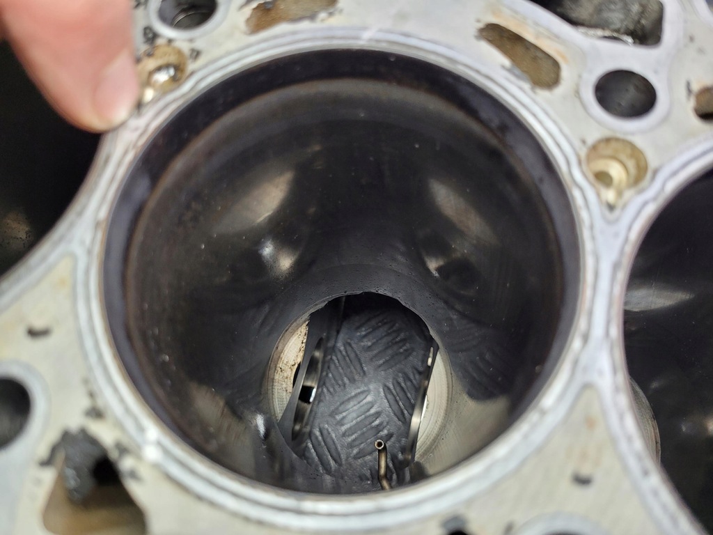 фото №11, Блок двигателя 55274403 55276675 alfa romeo giulia 2.2 d m-jet 55268532 150km