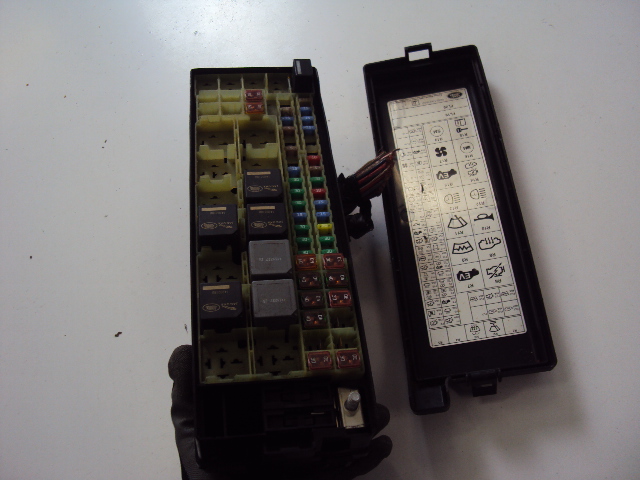 фото №4, Коробка запобіжників range rover vogue