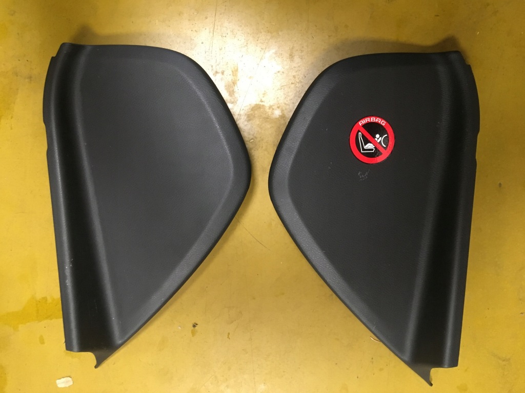 фото №1, Левая заглушка обшивка панели консоли infiniti q30