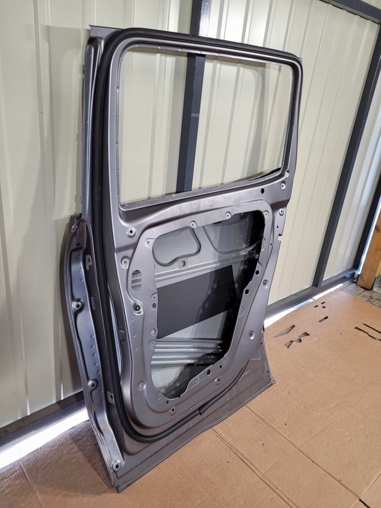 Купить Дверь правое  задний задняя правое  mercedes glb w247 a247 a2477328200
