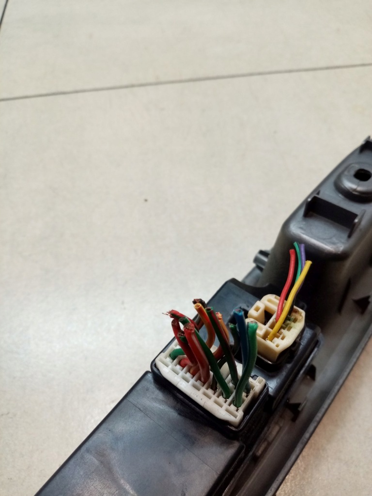 фото №7, Панель управление окон mazda 6 2.0 d gj6e684l6lh